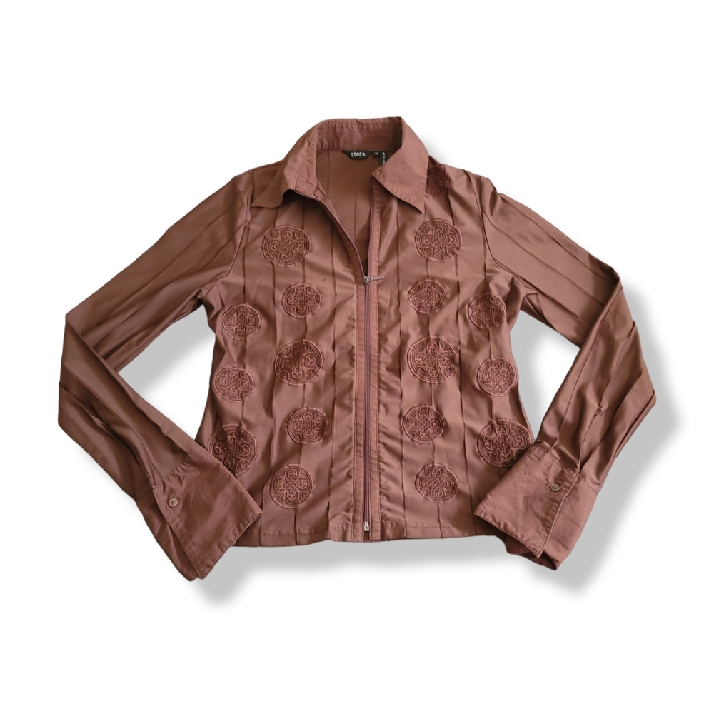 Stera | EUC Pretty Brown Asian Inspo Embroidered Zip Up Top (SIZE M) - Picture 3 of 14